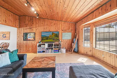 Living - 2170 Rice Rd, Fallon, NV 89406 photo 4 of 4