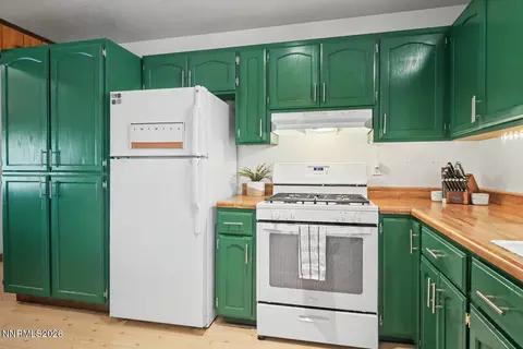 Kitchen - 2170 Rice Rd, Fallon, NV 89406 photo 3 of 3
