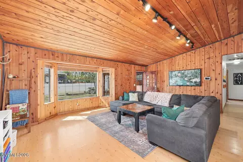 Living - 2170 Rice Rd, Fallon, NV 89406 photo 2 of 4