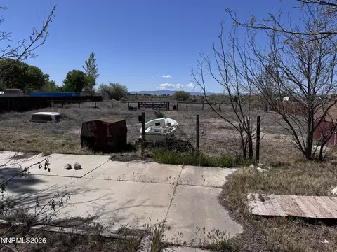Exterior - 2995 Dallas Dr, Fallon, NV 89406 photo 3 of 5