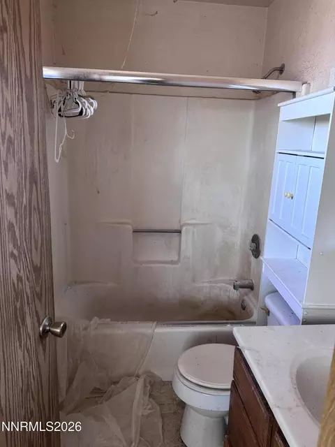 Bath - 2995 Dallas Dr, Fallon, NV 89406 photo 2 of 2
