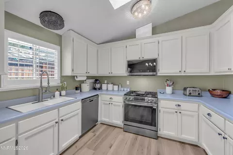 Kitchen - 1754 Ridgeway Ct, Carson City, NV 89706 photo 2 of 3