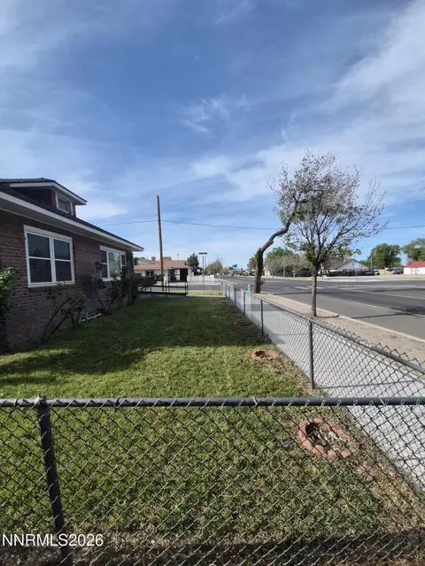 Exterior - 210 S Taylor St, Fallon, NV 89406 photo 3 of 5
