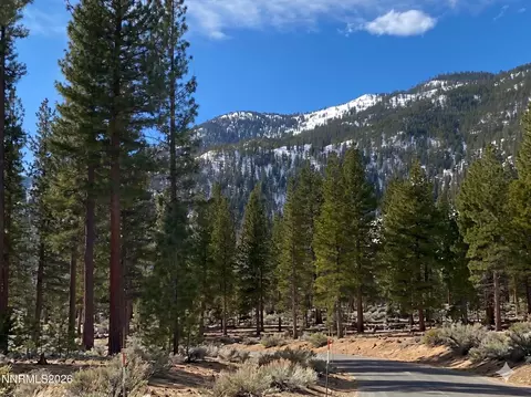 67 Boulders Bend Dr #75, Carson City, NV 89705