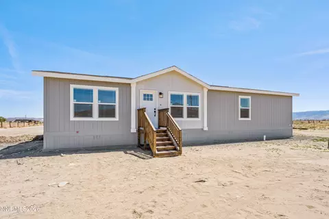 5684 Juniper St, Silver Springs, NV 89429