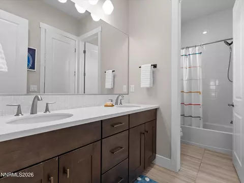 Bath - 3019 Copper Stone Dr, Reno, NV 89521 photo 5 of 7