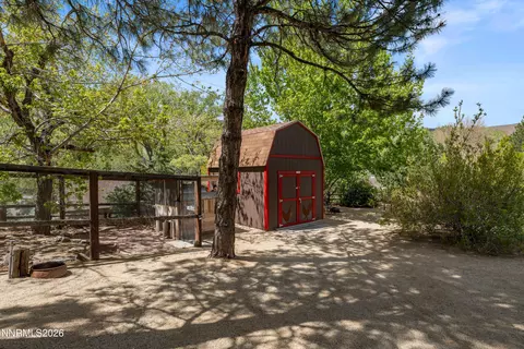 Exterior - 190 E Laramie Dr, Reno, NV 89521 photo 7 of 25