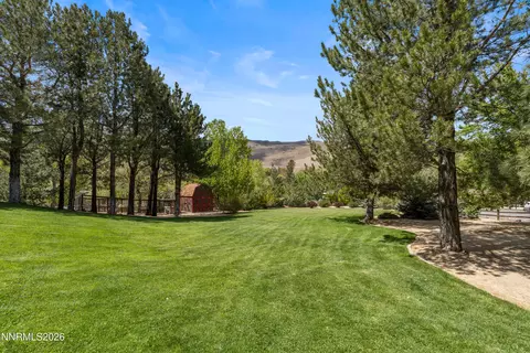 Exterior - 190 E Laramie Dr, Reno, NV 89521 photo 4 of 25