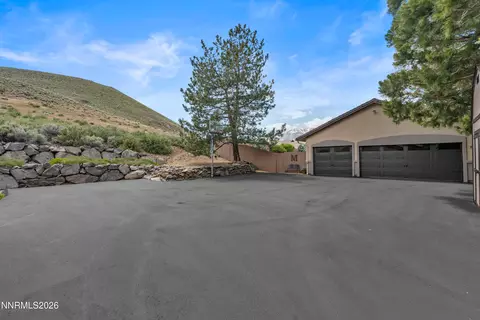 Exterior - 190 E Laramie Dr, Reno, NV 89521 photo 17 of 25