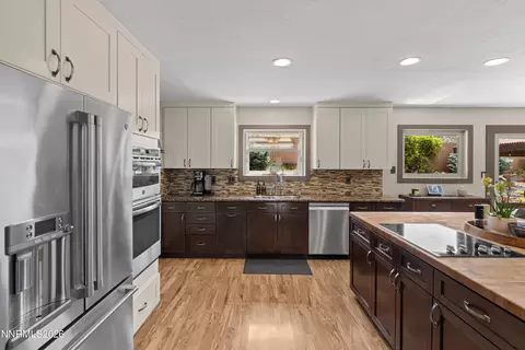 Kitchen - 190 E Laramie Dr, Reno, NV 89521 photo 4 of 7
