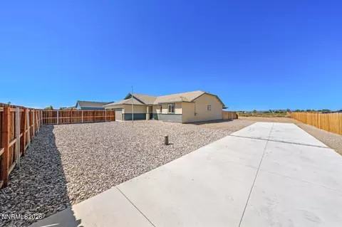 Exterior - 1333 Sky Ridge Dr, Fallon, NV 89406 photo 3 of 4