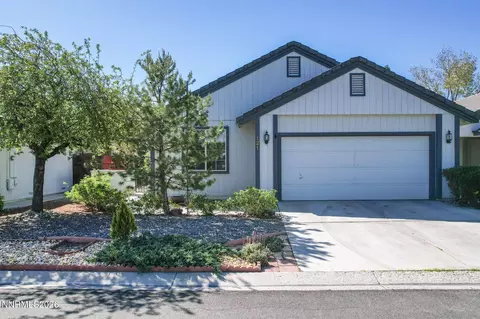 121 S Sawgrass Ln, Dayton, NV 89403