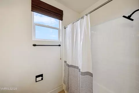 Bath - 2782 Shadow Dancer Trl, Reno, NV 89511 photo 5 of 5