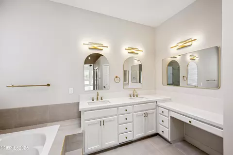 Bath - 2782 Shadow Dancer Trl, Reno, NV 89511 photo 1 of 5