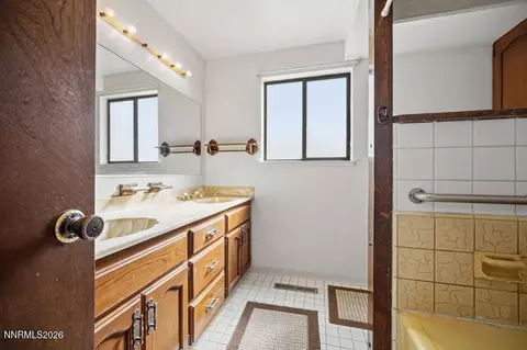 Bath - 20447 Temelec Way, Reno, NV 89521 photo 3 of 4