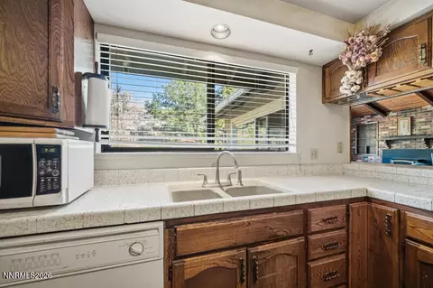 Kitchen - 20447 Temelec Way, Reno, NV 89521 photo 3 of 5