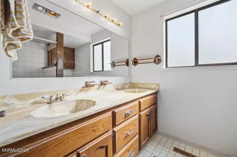 Bath - 20447 Temelec Way, Reno, NV 89521 photo 4 of 4