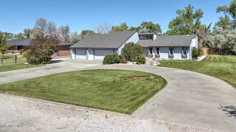 1500 Manchester Cir, Fallon, NV 89406