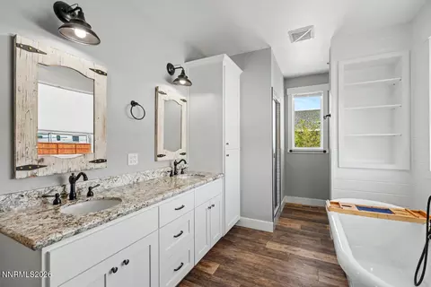 Bath - 1345 Julie Ln, Fallon, NV 89406 photo 4 of 5
