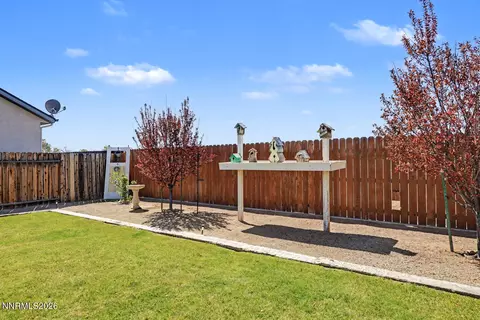 Exterior - 1345 Julie Ln, Fallon, NV 89406 photo 5 of 7