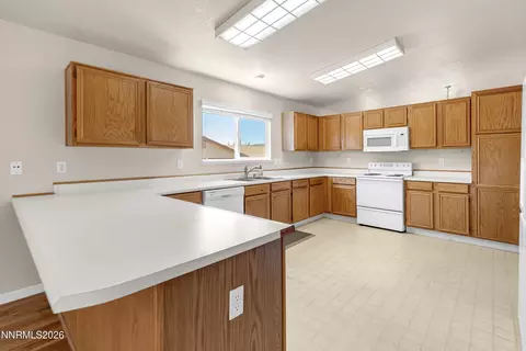 Kitchen - 5486 Trapper Ct, Sun Valley, NV 89433 photo 3 of 6