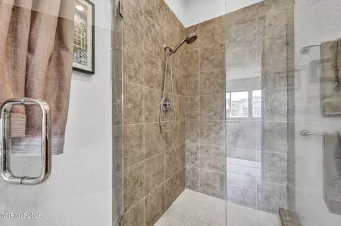 Bath - 2010 Phaethon Ln, Reno, NV 89521 photo 3 of 6