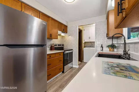 Kitchen - 14005 Perlite Dr, Reno, NV 89521 photo 1 of 4