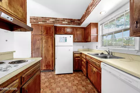 Kitchen - 505 N Gregory Way, Sparks, NV 89431 photo 3 of 5