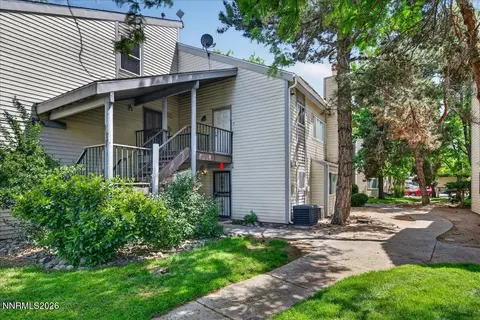 2325 Roundhouse Rd, Sparks, NV 89431