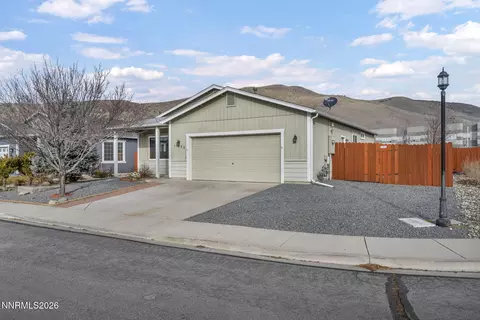 17725 Live Oak Ct, Reno, NV 89508