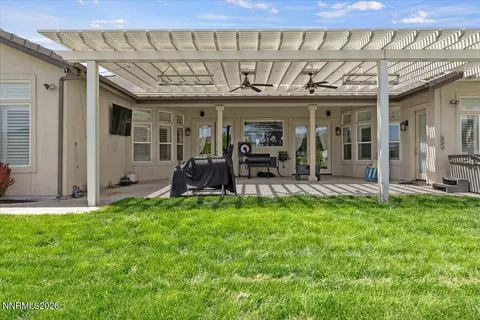 Exterior - 11660 Eagle Peak Dr, Sparks, NV 89441 photo 10 of 18