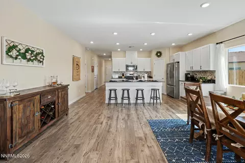 Entry Way - 606 Sycamore Dr, Fallon, NV 89406 photo 1 of 1