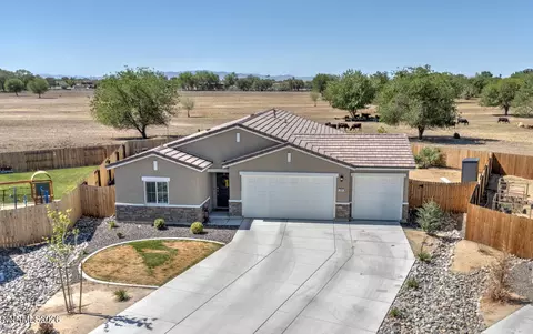 606 Sycamore Dr, Fallon, NV 89406