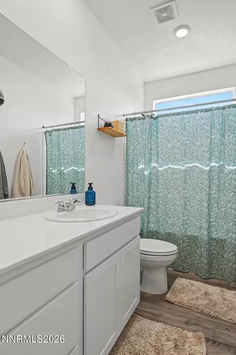 Bath - 606 Sycamore Dr, Fallon, NV 89406 photo 1 of 3