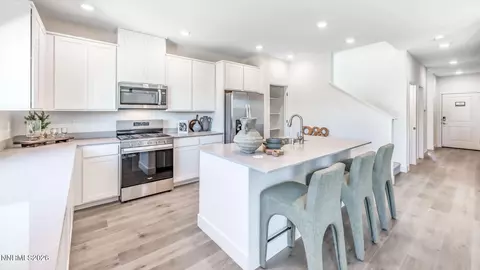 655 Fraser Loop, Dayton, NV 89403 photo 6
