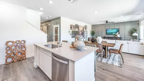 655 Fraser Loop, Dayton, NV 89403 photo 8