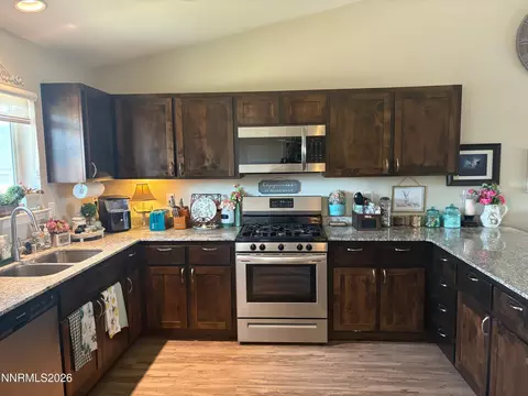 549 Beeghly Dr, Fallon, NV 89406 photo 4