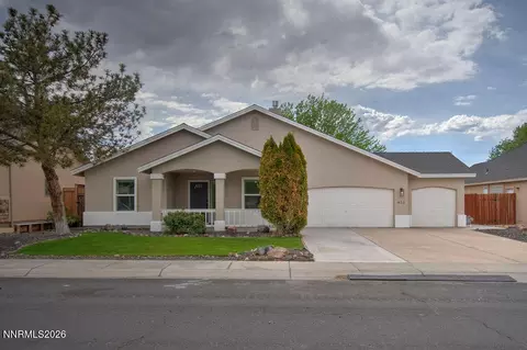 413 Dog Leg Dr, Fernley, NV 89408