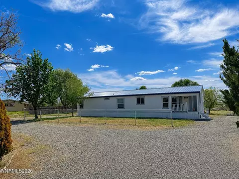 7420 Sunset Dr, Winnemucca, NV 89445