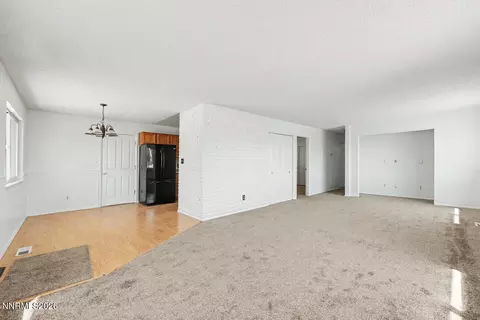 Living - 900 Joyce Ct, Fallon, NV 89406 photo 1 of 2