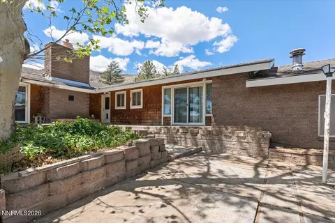 Exterior - 20990 David Dr, Reno, NV 89521 photo 11 of 17