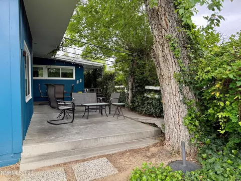 Exterior - 295 Circle Dr, Reno, NV 89509 photo 3 of 7