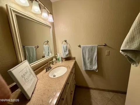 Bath - 295 Circle Dr, Reno, NV 89509 photo 1 of 3