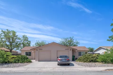 1235 W Newlands Dr, Fernley, NV 89408