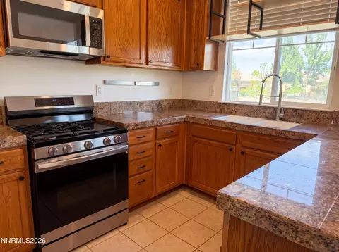 3860 Dominus Dr, Sparks, NV 89436
