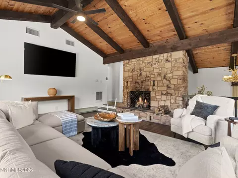 Living - 20449 Temelec Way, Reno, NV 89521 photo 3 of 6