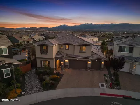 9329 Skyracer Dr, Reno, NV 89521