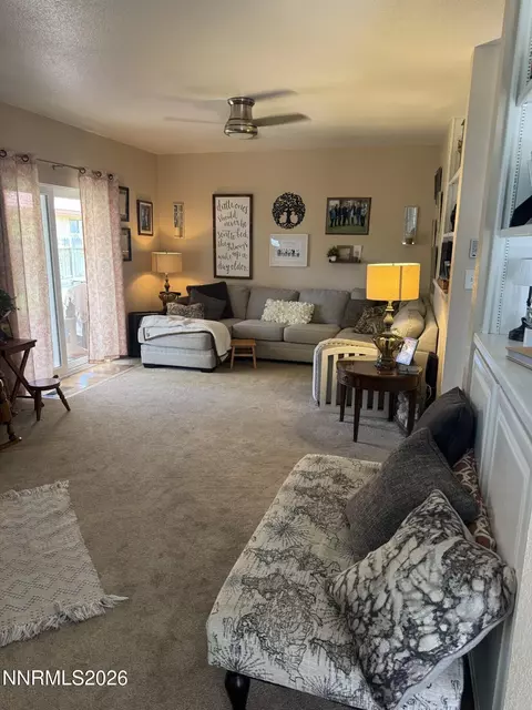 Living - 461 Pintail Dr, Fallon, NV 89406 photo 1 of 1