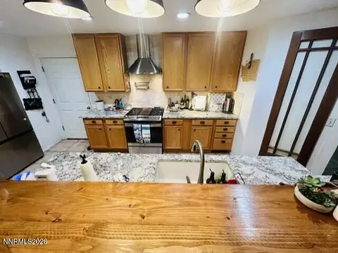 Kitchen - 461 Pintail Dr, Fallon, NV 89406 photo 3 of 3