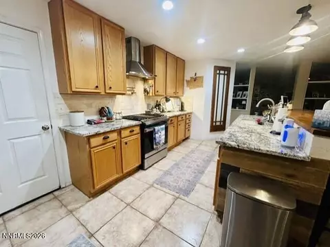 Kitchen - 461 Pintail Dr, Fallon, NV 89406 photo 2 of 3